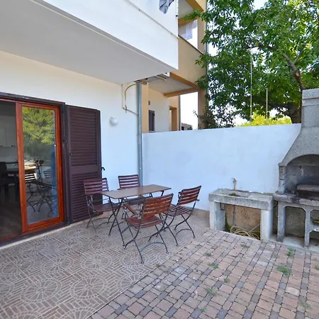 La Luna Sa Terasom I Parkingom Apartment Rovinj